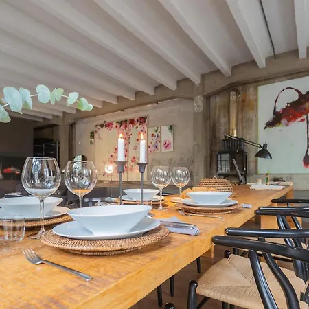 Design Loft With Private Parking شقة كومو