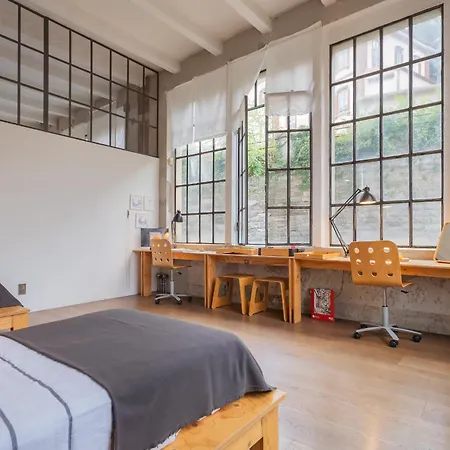 Design Loft With Private Parking شقة *