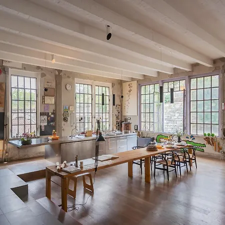 Design Loft With Private Parking * كومو